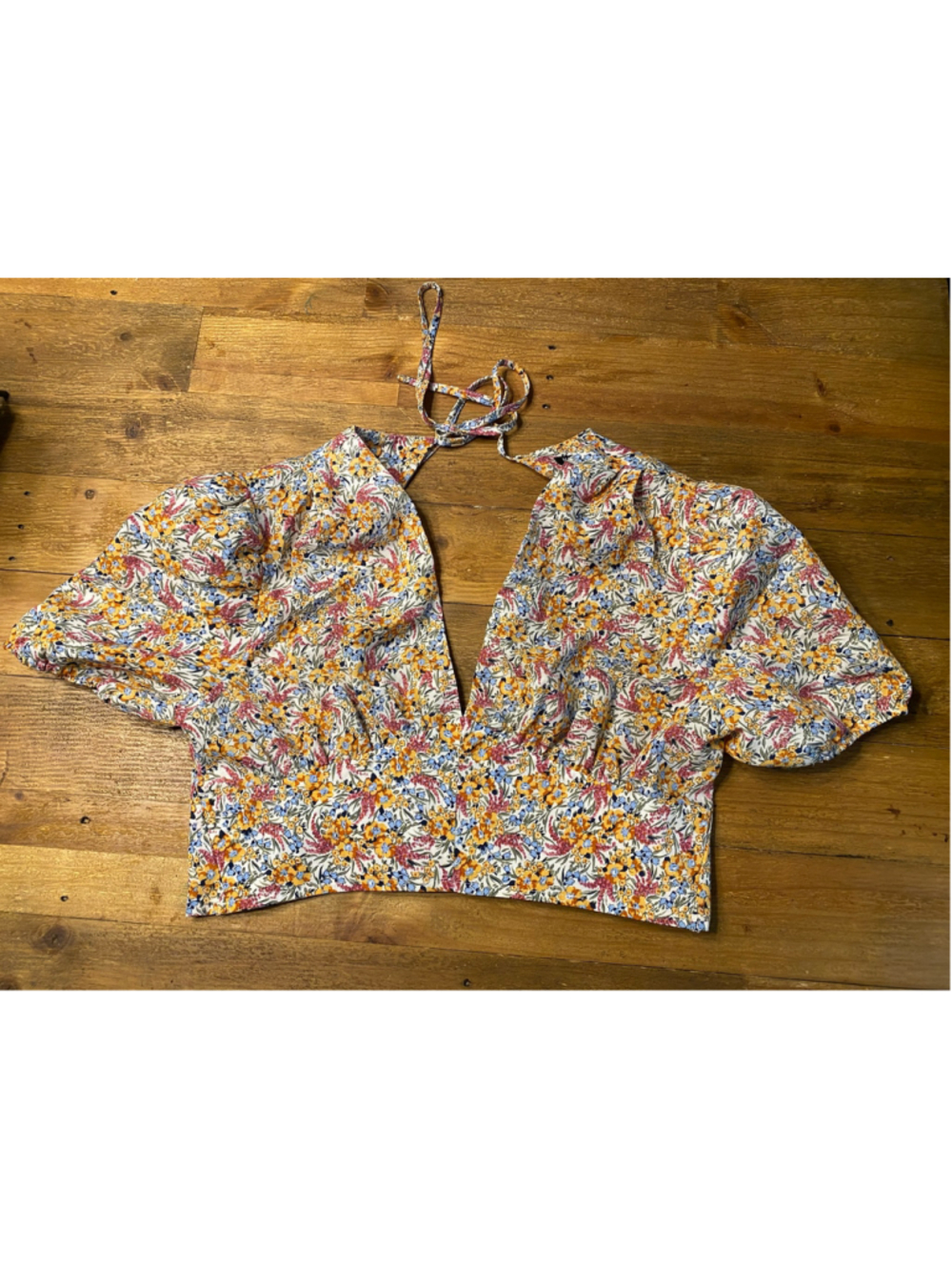 Nasty Gal 6 floral crop top back tie shirt deep-V multicolor